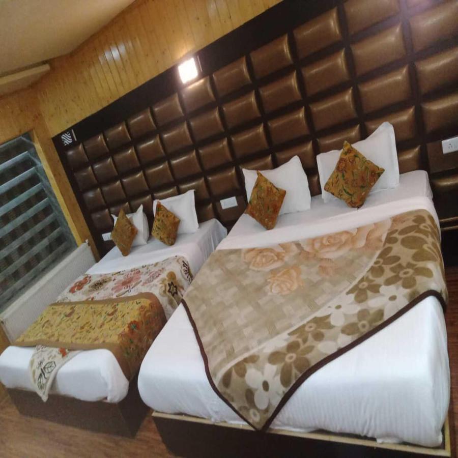 Hotel Sheen Srīnagar Eksteriør bilde